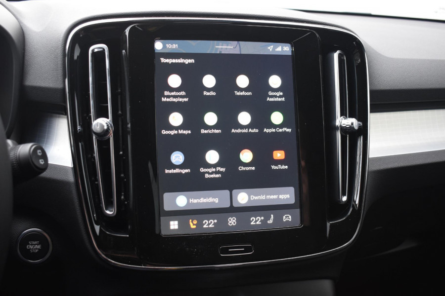 Volvo XC40 B4 211PK Automaat Plus Dark / Navigatie / Adaptive Cruise / Harman Kardon / Stuur- & Stoelverwarming / Elektrische achterklep / Achteruitrijcamera / Elektrische stoelverst. met geheugen / Extra getint glas / Microtech/Nubuck