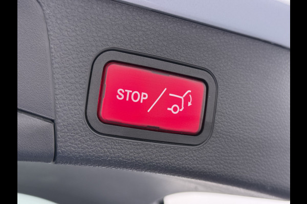 Mercedes-Benz C-Klasse Estate 180T 157PK Automaat Premium Plus Trekhaak Adap.Cruise Distronic Plus Navi Ecc Pdc Led Stoelverwarming Elek.Stoelen Elek.Achterklep Isofix Lmv 19" Bluetooth