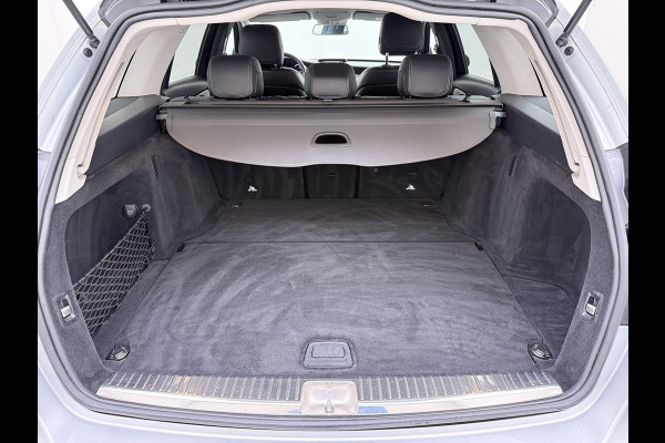 Mercedes-Benz C-Klasse Estate 180T 157PK Automaat Premium Plus Trekhaak Adap.Cruise Distronic Plus Navi Ecc Pdc Led Stoelverwarming Elek.Stoelen Elek.Achterklep Isofix Lmv 19" Bluetooth