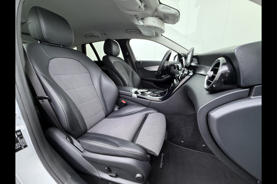 Mercedes-Benz C-Klasse Estate 180T 157PK Automaat Premium Plus Trekhaak Adap.Cruise Distronic Plus Navi Ecc Pdc Led Stoelverwarming Elek.Stoelen Elek.Achterklep Isofix Lmv 19" Bluetooth