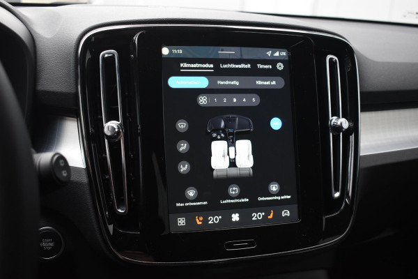 Volvo XC40 B4 211PK Automaat Plus Dark / Navigatie / Adaptive Cruise / Harman Kardon / Stuur- & Stoelverwarming / Elektrische achterklep / Achteruitrijcamera / Elektrische stoelverst. met geheugen / Extra getint glas / Microtech/Nubuck