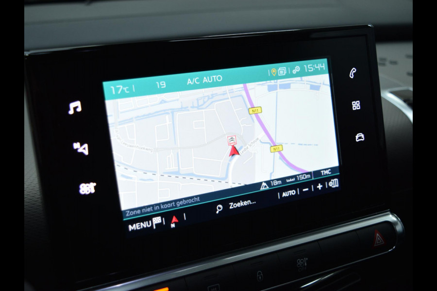 Citroën C4 Cactus 1.2 PureTech Shine TREKHAAK | NAVIGATIE & CARPLAY | CAMERA MET SENSOREN | E.C.C. |