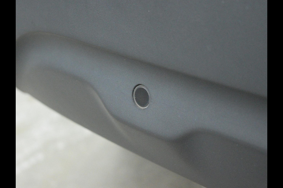 Citroën C4 Cactus 1.2 PureTech Shine TREKHAAK | NAVIGATIE & CARPLAY | CAMERA MET SENSOREN | E.C.C. |