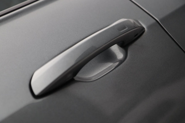 Audi A6 Avant 55 TFSI e 3x S Line Quattro Competition / PANO / MEMORY / B&O / KEYLESS / CAMERA