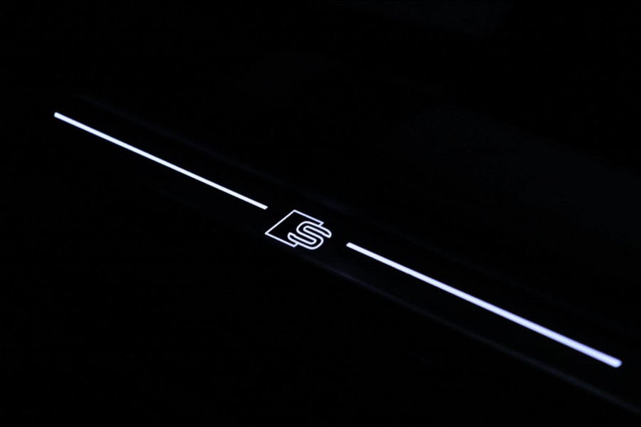 Audi A6 Avant 55 TFSI e 3x S Line Quattro Competition / PANO / MEMORY / B&O / KEYLESS / CAMERA