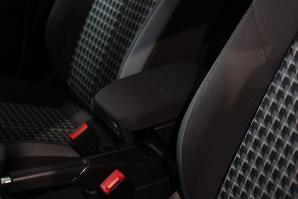 Audi A1 Sportback 35 TFSI S-Line *Led*Keyless*Carplay*Stoelverwarming*