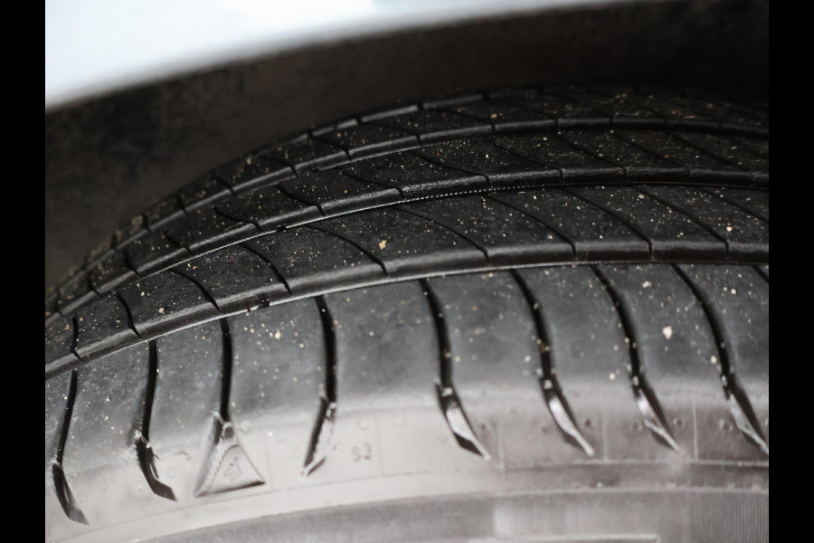 Škoda ENYAQ iV 80 + 360 CAMERA | ADAPTIVE CRUISE | TREKHAAK | SFEERVERLICHTING | CARPLAY | STUURVERW.