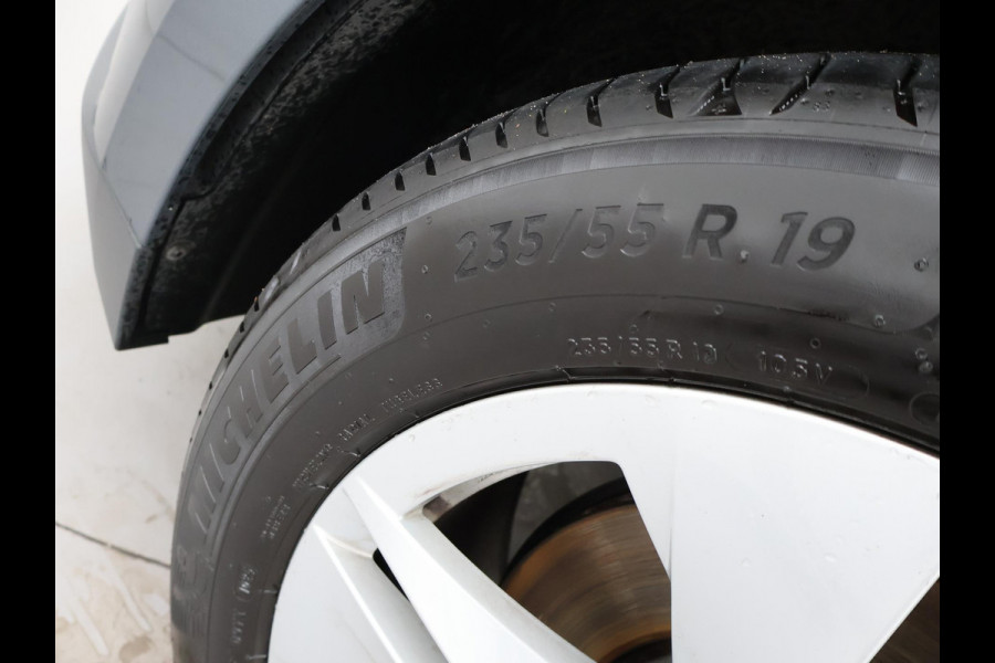 Škoda ENYAQ iV 80 + 360 CAMERA | ADAPTIVE CRUISE | TREKHAAK | SFEERVERLICHTING | CARPLAY | STUURVERW.