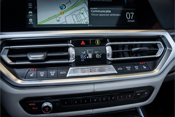 BMW 3-serie 330e High Executive - M Sport | Panorama | H&K | Memory | ACC