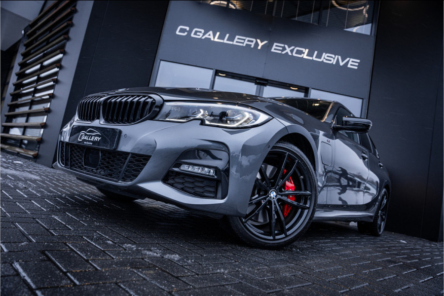 BMW 3-serie 330e High Executive - M Sport | Panorama | H&K | Memory | ACC