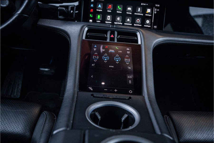 Porsche Taycan Performance 84 kWh - Origineel NL | Panorama | Sport Chrono + | Bose | Memory | Lift