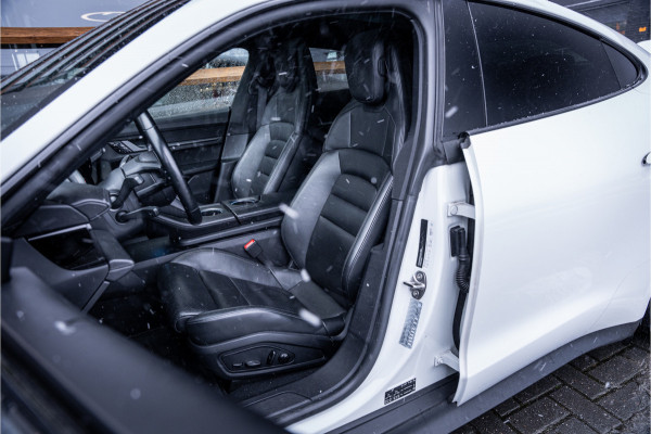 Porsche Taycan Performance 84 kWh - Origineel NL | Panorama | Sport Chrono + | Bose | Memory | Lift