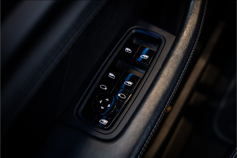 Porsche Taycan Performance 84 kWh - Origineel NL | Panorama | Sport Chrono + | Bose | Memory | Lift