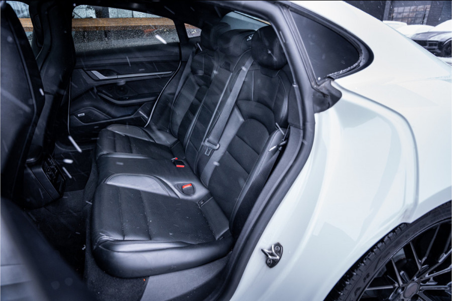 Porsche Taycan Performance 84 kWh - Origineel NL | Panorama | Sport Chrono + | Bose | Memory | Lift
