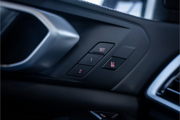 BMW X5 xDrive45e High Executive - M Sport | Dravitgrau | Kuipstoelen | Panorama | Memory