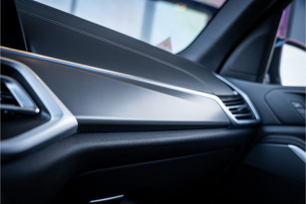 BMW X5 xDrive45e High Executive - M Sport | Dravitgrau | Kuipstoelen | Panorama | Memory