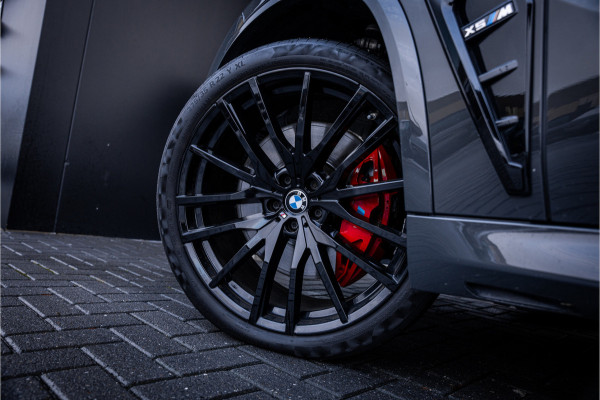 BMW X5 xDrive45e High Executive - M Sport | Dravitgrau | Kuipstoelen | Panorama | Memory