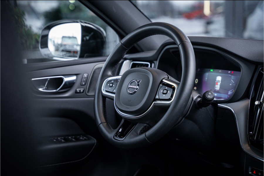 Volvo XC60 2.0 Recharge T8 AWD R-Design - Luchtvering | Panorama | H&K | Memory | 360 Camera