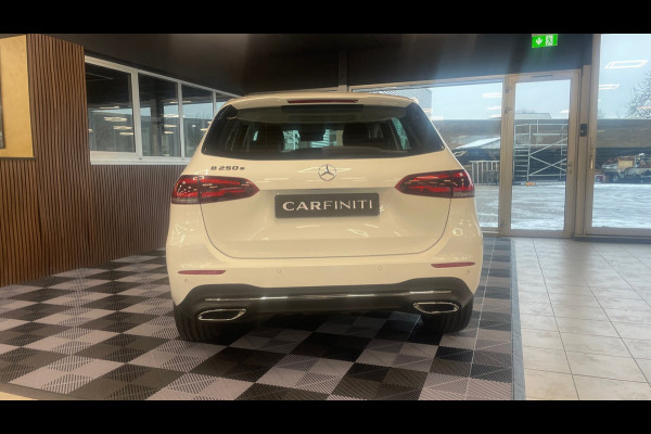 Mercedes-Benz B-Klasse 250 e Business Line, Navigatie, Climate control, Camera, Cruise control, Lichtmetaal.