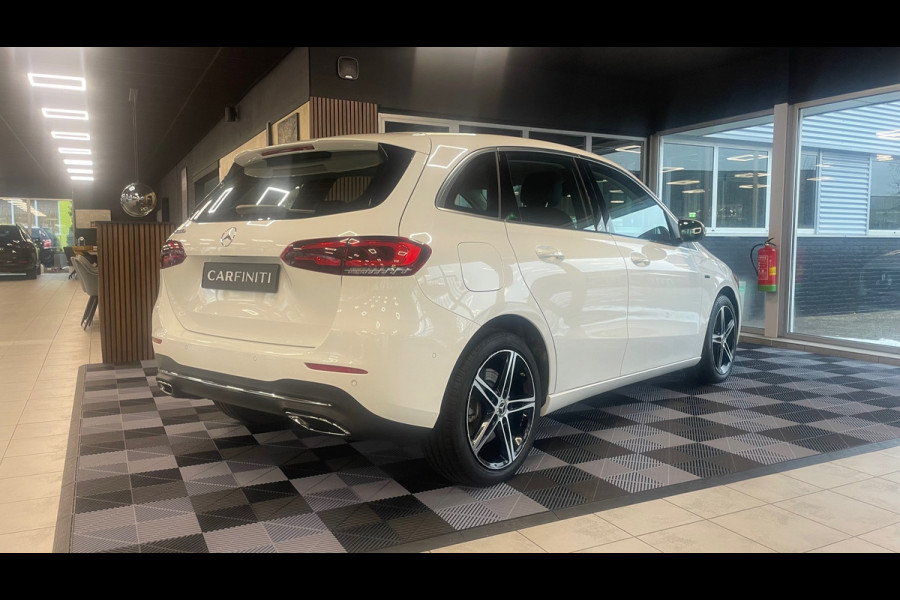 Mercedes-Benz B-Klasse 250 e Business Line, Navigatie, Climate control, Camera, Cruise control, Lichtmetaal.