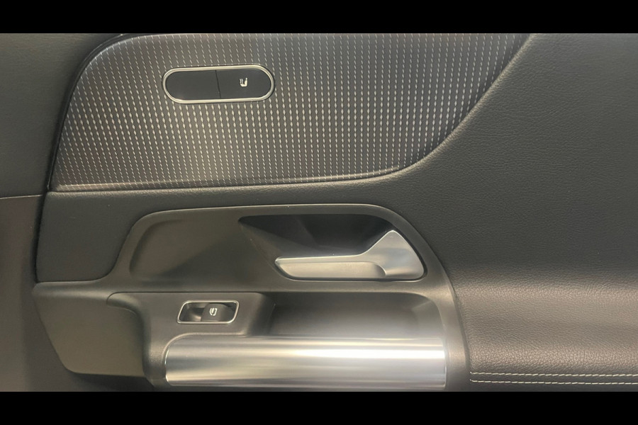 Mercedes-Benz B-Klasse 250 e Business Line, Navigatie, Climate control, Camera, Cruise control, Lichtmetaal.