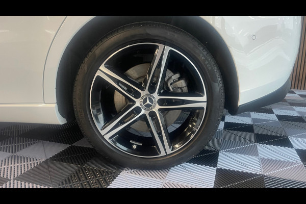 Mercedes-Benz B-Klasse 250 e Business Line, Navigatie, Climate control, Camera, Cruise control, Lichtmetaal.