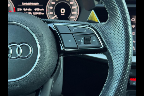 Audi A3 Sportback 45 TFSI e S edition Competition Pano/Sfeer/Camera