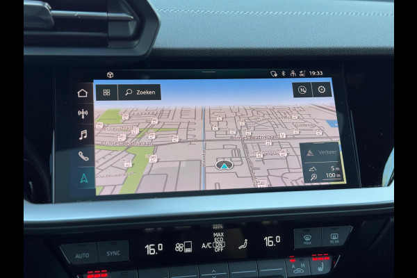 Audi A3 Sportback 45 TFSI e S edition Competition Pano/Sfeer/Camera