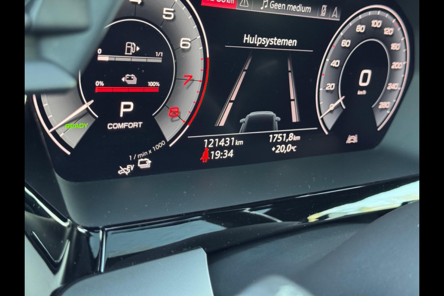 Audi A3 Sportback 45 TFSI e S edition Competition Pano/Sfeer/Camera