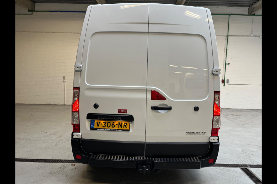 Renault Master T35 2.3 dCi 170PK euro6 L3H2 3Persoons Airco, Navigatie, Omvormer V230, Luchtvering, Trekhaak, RIJKLAARPRIJS!