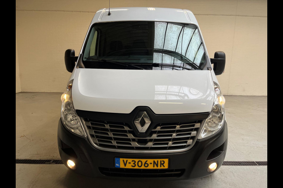 Renault Master T35 2.3 dCi 170PK euro6 L3H2 3Persoons Airco, Navigatie, Omvormer V230, Luchtvering, Trekhaak, RIJKLAARPRIJS!