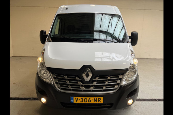 Renault Master T35 2.3 dCi 170PK euro6 L3H2 3Persoons Airco, Navigatie, Omvormer V230, Luchtvering, Trekhaak, RIJKLAARPRIJS!