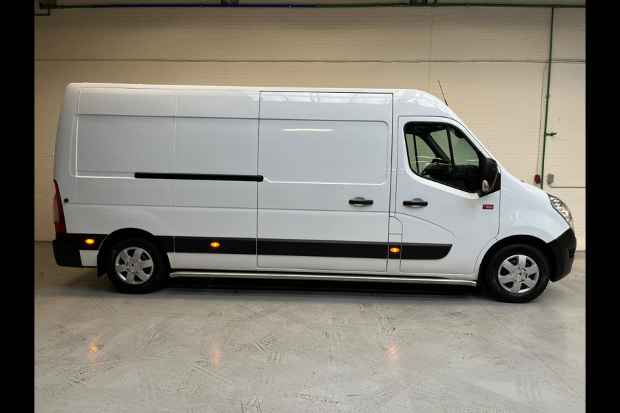 Renault Master T35 2.3 dCi 170PK euro6 L3H2 3Persoons Airco, Navigatie, Omvormer V230, Luchtvering, Trekhaak, RIJKLAARPRIJS!