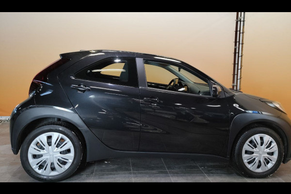 Toyota Aygo X 1.0 VVT-i MT Play led | adaptive cruise