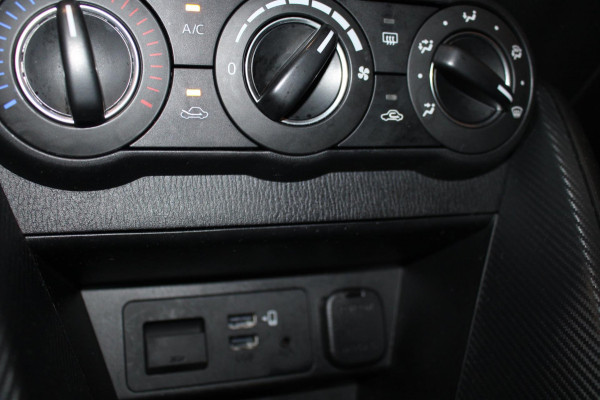 Mazda 2 1.5 Skyactiv-G Sportive Carplay/Camera/Cruise Prijs is Rijklaar incl 12 maanden bovag