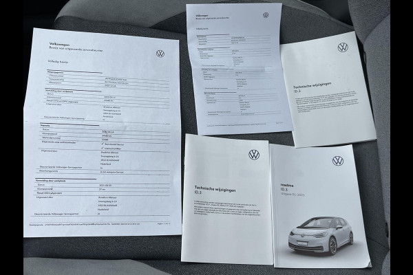 Volkswagen ID.3 First Plus 58 kWh SOH:89%  STOEL + STUUR VERWARMING | CAMERA | KEYLESS | ORGINEEL NL AUTO / NAP RIJKLAARPRIJS INCL. 12MND BOVAG GARANTIE
