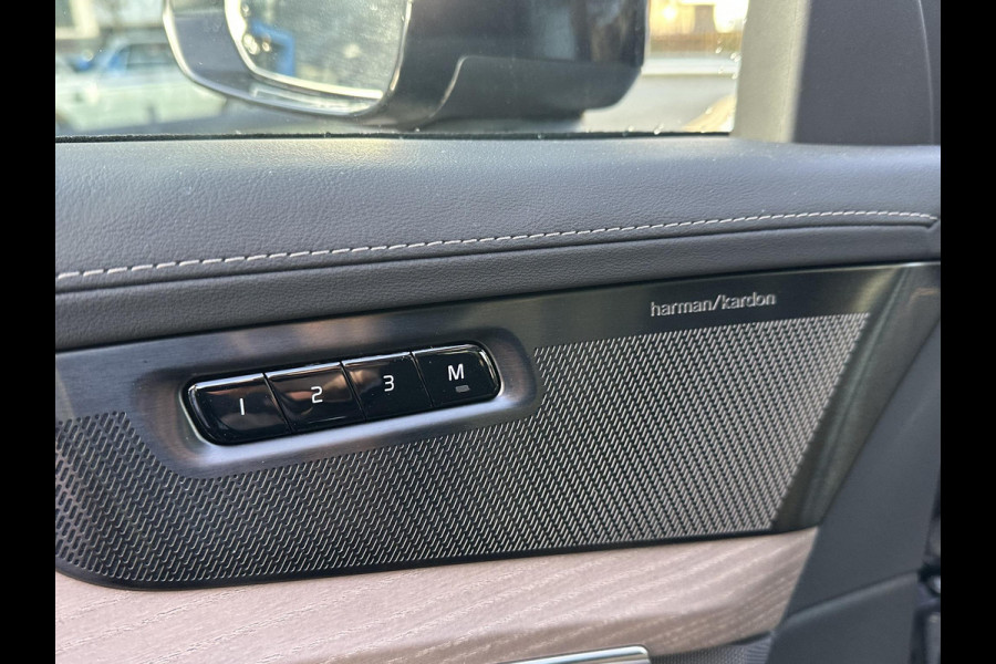 Volvo XC90 2.0 T8 Plug-in hybrid AWD Plus Dark 7-Persoons | Nieuwe Auto (1.000 km) | Vol Opties | Head-Up | Winterpakket | Harman & Kardon | Panoramadak | Memory Stoelen | Matrix-LED | 360 Camera | Rijklaar met Volledige Volvo Fabrieksgarantie