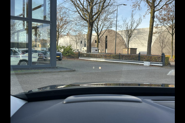 Volvo XC90 2.0 T8 Plug-in hybrid AWD Plus Dark 7-Persoons | Nieuwe Auto (1.000 km) | Vol Opties | Head-Up | Winterpakket | Harman & Kardon | Panoramadak | Memory Stoelen | Matrix-LED | 360 Camera | Rijklaar met Volledige Volvo Fabrieksgarantie