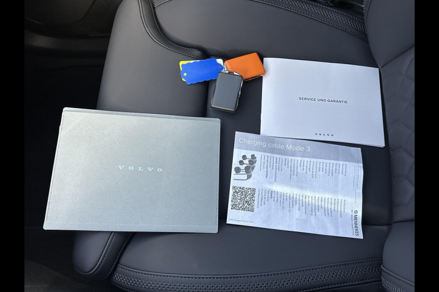 Volvo XC90 2.0 T8 Plug-in hybrid AWD Plus Dark 7-Persoons | Nieuwe Auto (1.000 km) | Vol Opties | Head-Up | Winterpakket | Harman & Kardon | Panoramadak | Memory Stoelen | Matrix-LED | 360 Camera | Rijklaar met Volledige Volvo Fabrieksgarantie
