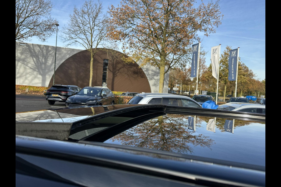 Volvo XC90 2.0 T8 Plug-in hybrid AWD Plus Dark 7-Persoons | Nieuwe Auto (1.000 km) | Vol Opties | Head-Up | Winterpakket | Harman & Kardon | Panoramadak | Memory Stoelen | Matrix-LED | 360 Camera | Rijklaar met Volledige Volvo Fabrieksgarantie