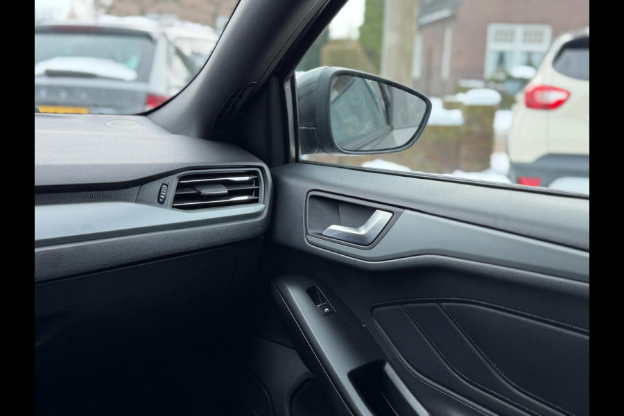 Ford FOCUS Wagon 1.0 EcoBoost Hybrid ST Line 2022 NAVI NAP!