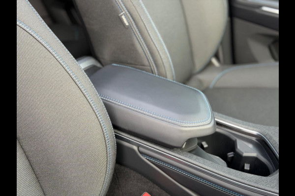 Lynk & Co 01 1.5 Zwart AUT NAVI CAMERA LM NAP 1e Eig!