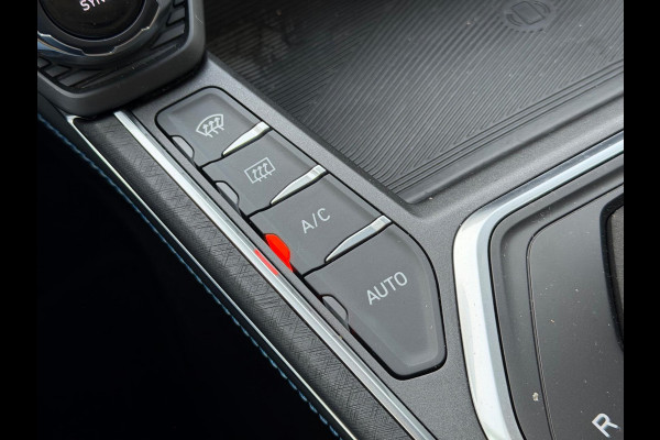 Lynk & Co 01 1.5 Zwart AUT NAVI CAMERA LM NAP 1e Eig!