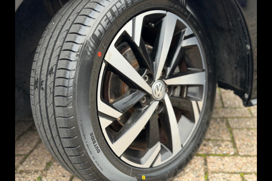 Volkswagen Polo 1.0 TSI Highline Business R 2018 NAVI NAP!