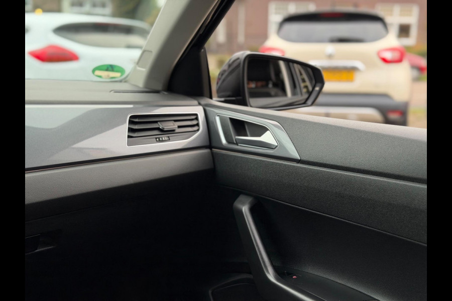 Volkswagen Polo 1.0 TSI Highline Business R 2018 NAVI NAP!