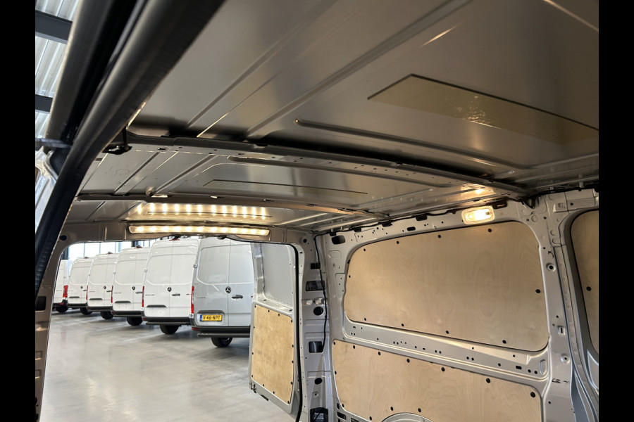 Mercedes-Benz Vito 114 CDI XL Automaat / Airco / Cruise control / Parkeersensoren / Achterdeuren