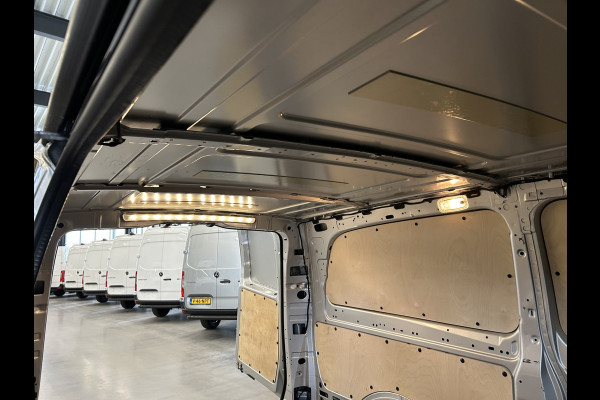 Mercedes-Benz Vito 114 CDI XL Automaat / Airco / Cruise control / Parkeersensoren / Achterdeuren