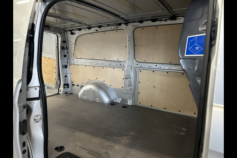 Mercedes-Benz Vito 114 CDI XL Automaat / Airco / Cruise control / Parkeersensoren / Achterdeuren