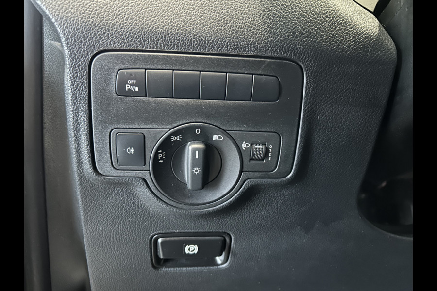 Mercedes-Benz Vito 114 CDI XL Automaat / Airco / Cruise control / Parkeersensoren / Achterdeuren