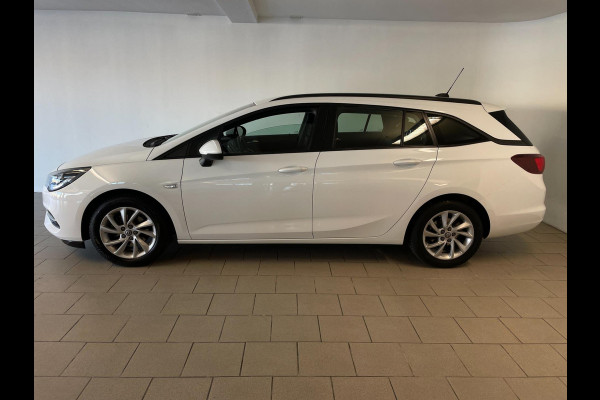 Opel Astra Sports Tourer 1.2 Edition 110PK AIRCO CRUISE NAVI BLUETOOTH PDC CAMERA SPORTVELGEN TREKHAAK LAGE KM ZEER NETTE AUTO